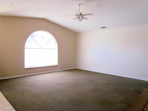 14366 Bochee Rd, Apple Valley, CA 92307 photo 4