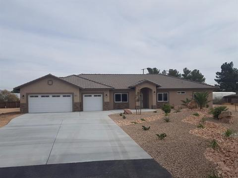 Undisclosed, Apple Valley, CA 92307 photo 1