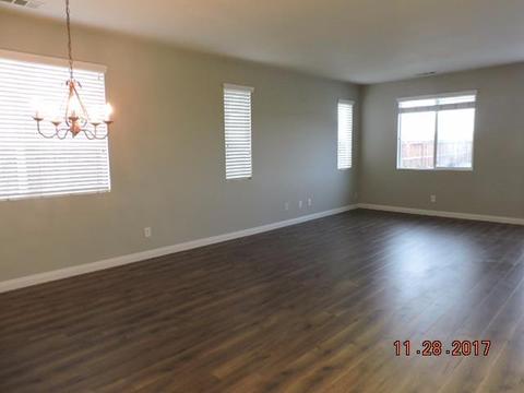 11776 Cliffrose Ct, Adelanto, CA 92301 photo 7