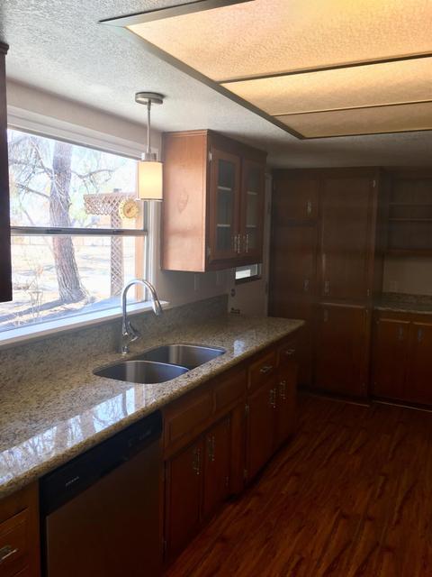 10011 Locust Ave, Hesperia, CA 92345 photo 3