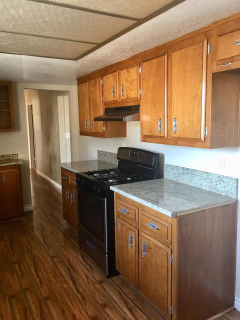 10011 Locust Ave, Hesperia, CA 92345 photo 2