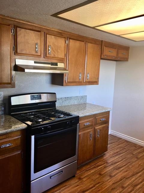 10011 Locust Ave, Hesperia, CA 92345 photo 4