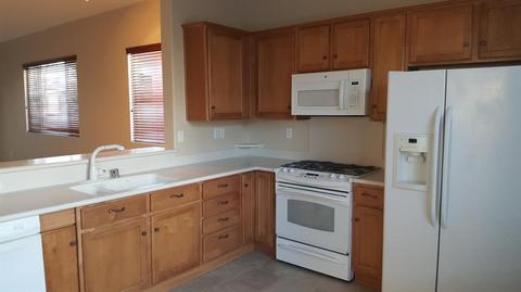 10088 Redstone Rd, Apple Valley, CA 92308 photo 6