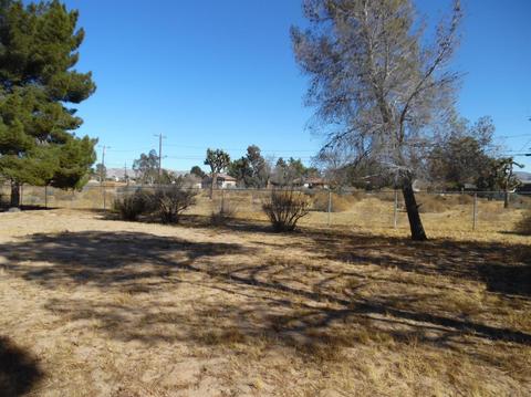 Undisclosed, Apple Valley, CA 92307 photo 14