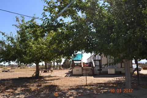 6376 Coyote Rd, Phelan, CA 92371 photo 11