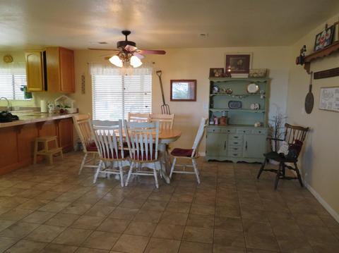 22321 Rush Rd, Apple Valley, CA 92308 photo 4
