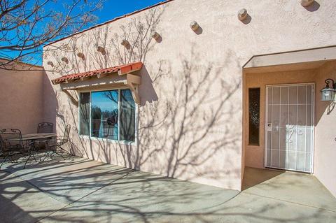 19526 Roanoke Rd, Apple Valley, CA 92307 photo 2