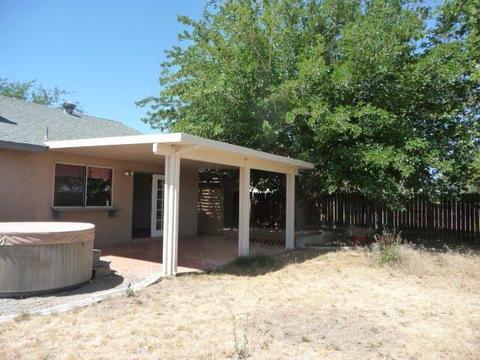 17748 Seaforth St, Hesperia, CA 92345 photo 3