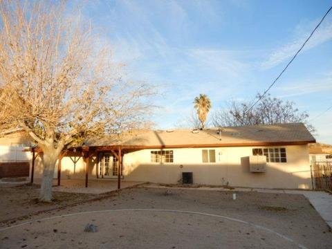 37136 Lombardy Ave, Barstow, CA 92311 photo 2