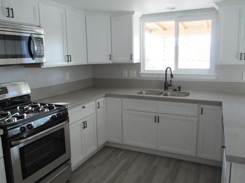 21391 Pahute Rd, Apple Valley, CA 92308 photo 4