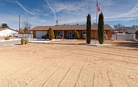 12377 Omak Rd, Apple Valley, CA 92308 photo 1