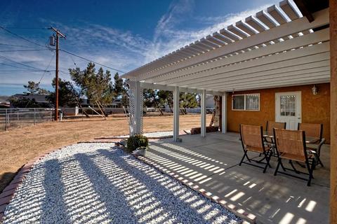 12377 Omak Rd, Apple Valley, CA 92308 photo 6
