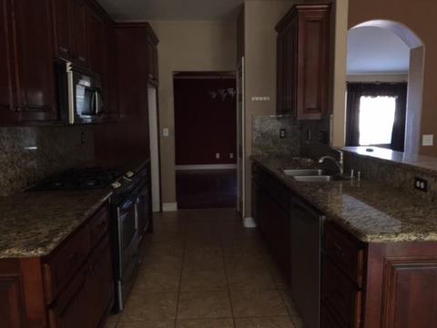 12251 Shadow Dr, Victorville, CA 92392 photo 9