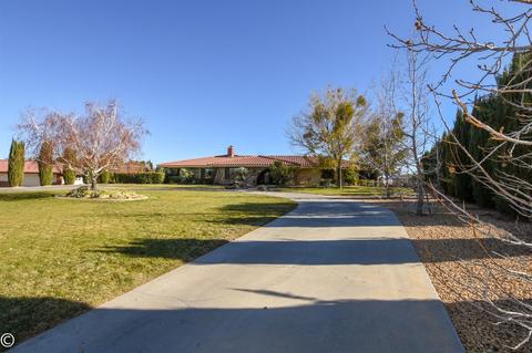 14675 Genesee Rd, Apple Valley, CA 92307 photo 3