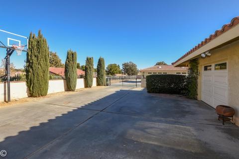 14675 Genesee Rd, Apple Valley, CA 92307 photo 7