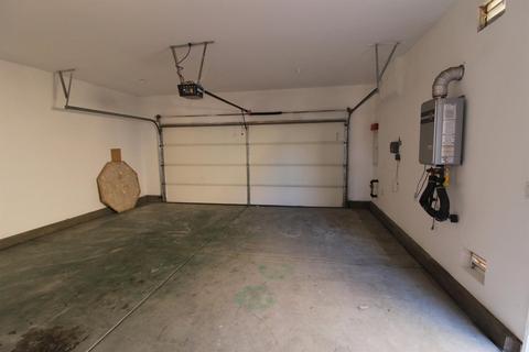 14327 Sun Valley St, Adelanto, CA 92301 photo 27