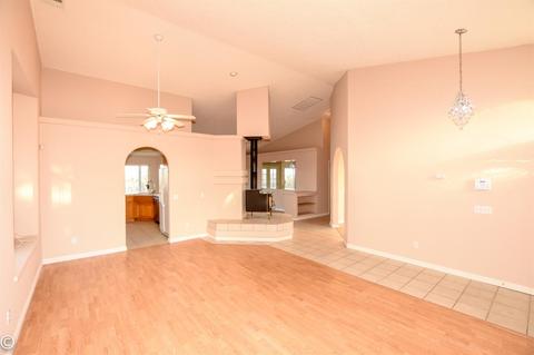 12430 Beekley Rd, Phelan, CA 92371 photo 7