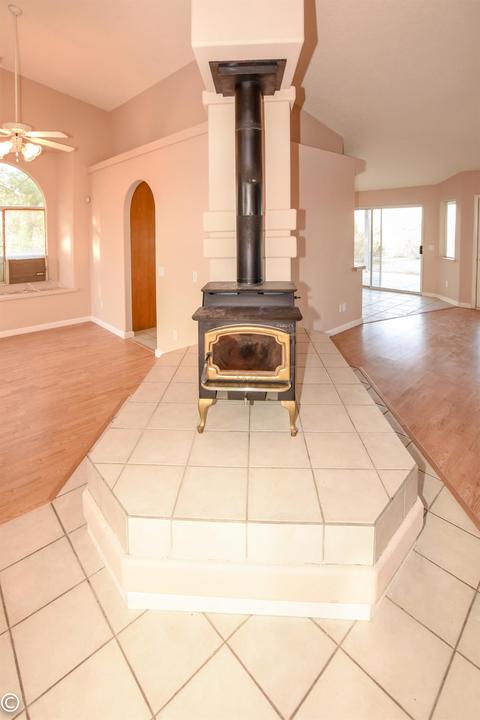 12430 Beekley Rd, Phelan, CA 92371 photo 9