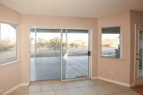 12430 Beekley Rd, Phelan, CA 92371 photo 17