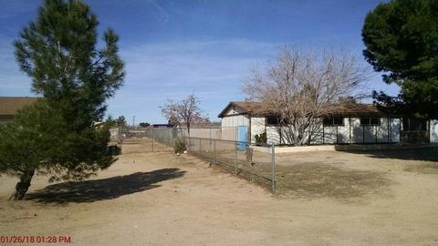 22320 Miramot Rd, Apple Valley, CA 92308 photo 3