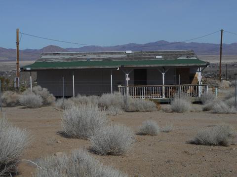 32180 Richard Rd, Lucerne Valley, CA 92356 photo 2