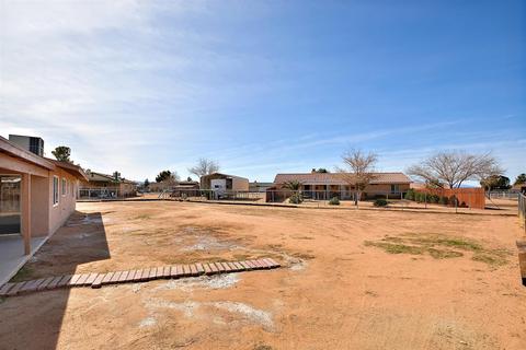 Undisclosed, Apple Valley, CA 92308 photo 17