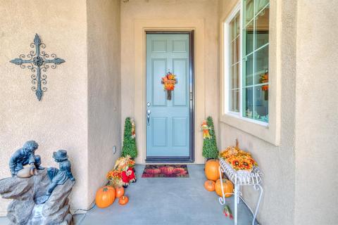 Undisclosed, Apple Valley, CA 92308 photo 4