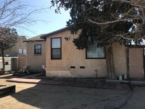 408 E Buena Vista St, Barstow, CA 92311 photo 1
