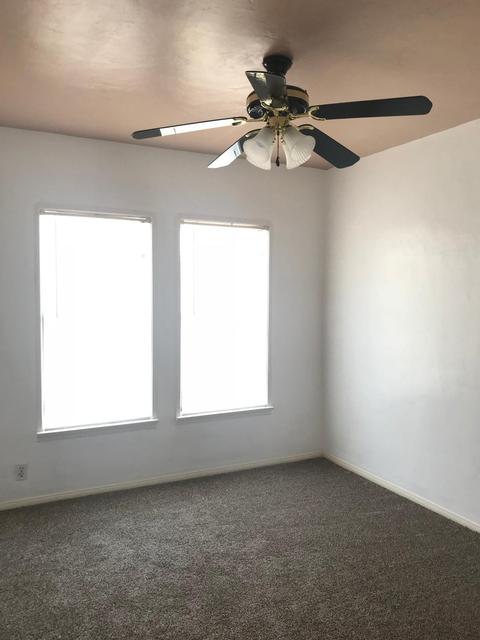 408 E Buena Vista St, Barstow, CA 92311 photo 7