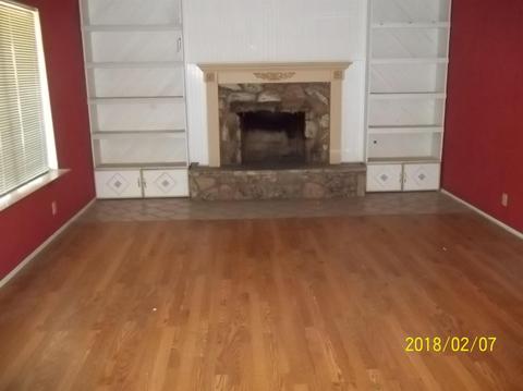 10463 7th Ave, Hesperia, CA 92345 photo 2