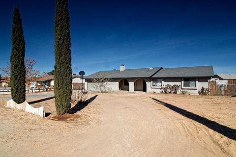 22638 South Rd, Apple Valley, CA 92307 photo 1