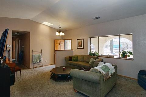 22638 South Rd, Apple Valley, CA 92307 photo 6