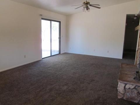 19031 Vine St, Hesperia, CA 92345 photo 12