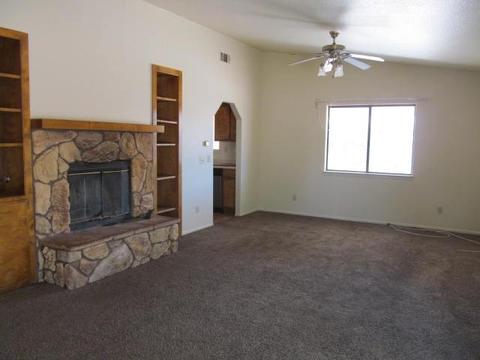 19031 Vine St, Hesperia, CA 92345 photo 4