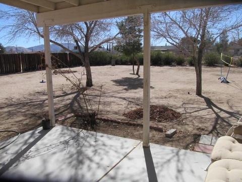 19031 Vine St, Hesperia, CA 92345 photo 7