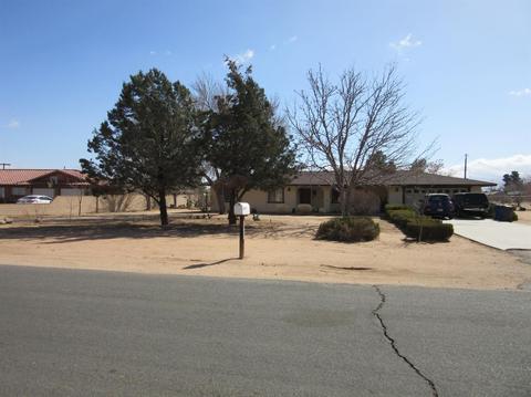 13969 Iroquois Rd, Apple Valley, CA 92307 photo 27