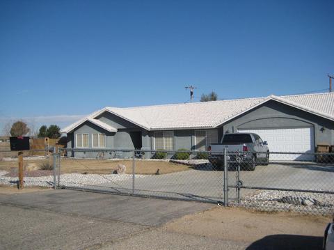 15794 Willow St, Hesperia, CA 92345 photo 2