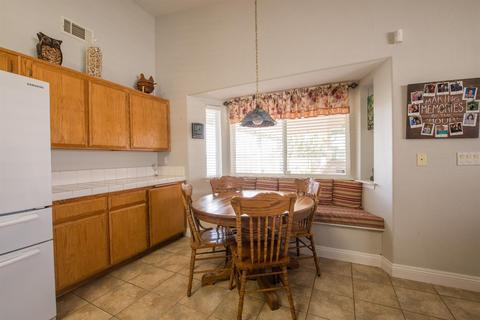 7174 Amanda Way, Hesperia, CA 92345 photo 14