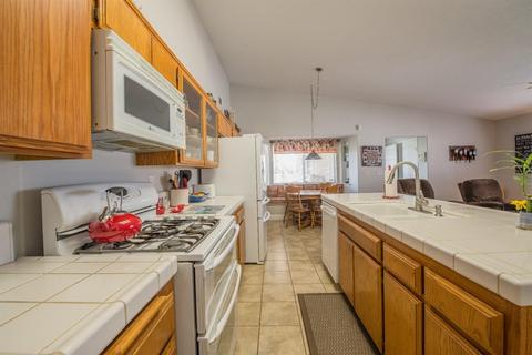 7174 Amanda Way, Hesperia, CA 92345 photo 7