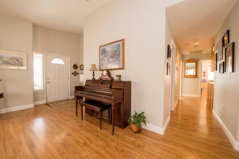7174 Amanda Way, Hesperia, CA 92345 photo 5