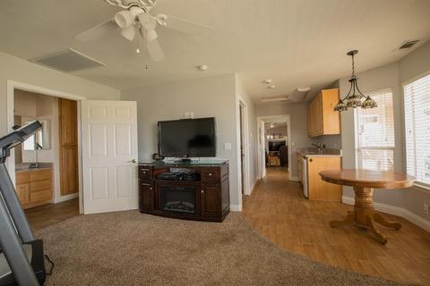 7174 Amanda Way, Hesperia, CA 92345 photo 16