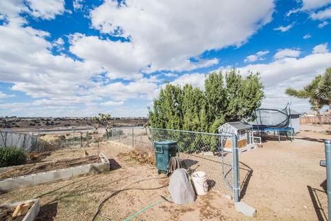 7174 Amanda Way, Hesperia, CA 92345 photo 37