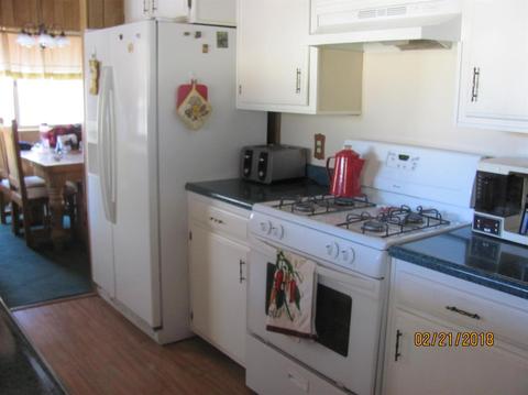 905 Spruce Ln, Big Bear City, CA 92314 photo 10