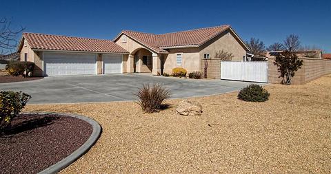 13490 Paraiso Rd, Apple Valley, CA 92308 photo 3