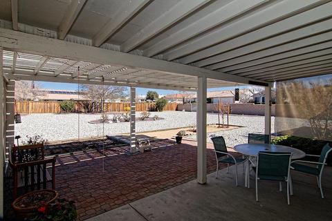 13490 Paraiso Rd, Apple Valley, CA 92308 photo 5