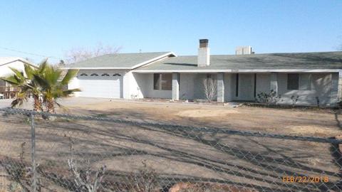 17886 Pine St, Hesperia, CA 92345 photo 1