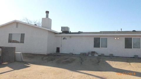 17886 Pine St, Hesperia, CA 92345 photo 11