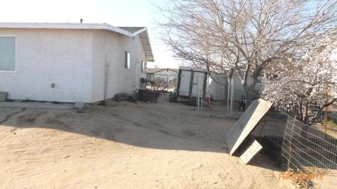 17886 Pine St, Hesperia, CA 92345 photo 24