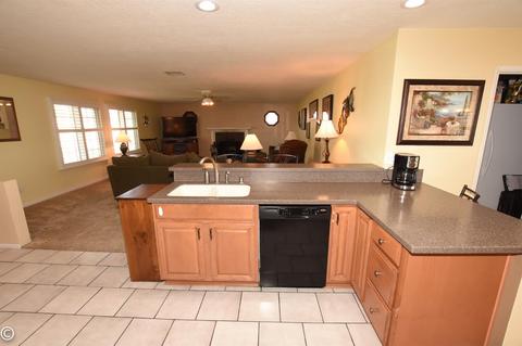 7566 Windsor Ave, Hesperia, CA 92345 photo 17