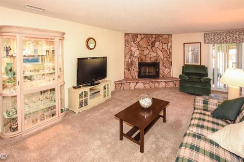 7566 Windsor Ave, Hesperia, CA 92345 photo 14